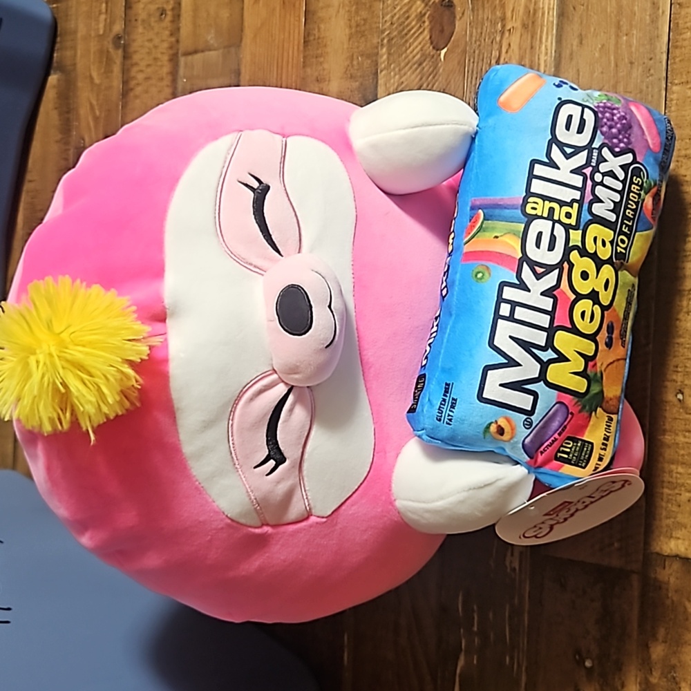 ZURU SNACKLES PLUSH: Susie: NEW WITH TAGS